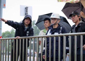 勘查高雄災情一日8站 賴瑞隆：防汛、復原、治水要同步
