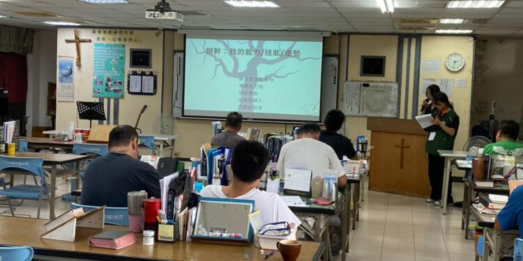 「心裡有樹‧腳下有路」更保屏東分會引導安置處所弟兄盤點生命優勢　擬定行動方向