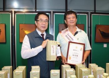 台南國產龍眼蜂蜜評鑑揭曉 黃偉哲肯定蜂農打造優質國產蜂蜜