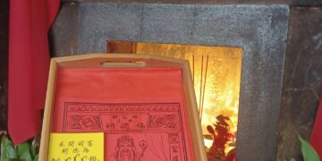 富岡開庄老伯公「六聖筊」指定桃園百年道壇許少豪道長 開敕平安符護信眾