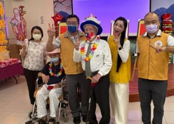 高雄榮家為百歲人瑞舉辦慶生茶會 傳承松柏長青好福氣