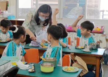 南市新學年教育政策再升級 黃偉哲:加碼投資照顧學生、接軌AI未來