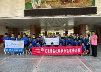港區扶輪社大愛點亮偏鄉體育夢 助花農足隊征戰泰國