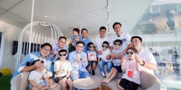 父親節前夕議員何權峰響應市長參選人賴瑞隆 提出的「2030雙語之都｜世界在高雄」七大行動