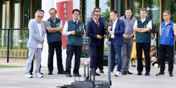南市獲企業捐贈「智慧軌跡搜救系統」 黃偉哲感謝提升台南救災量能