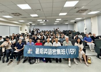 弘光科大英語密集班成果豐碩 八成學生多益成績躍升