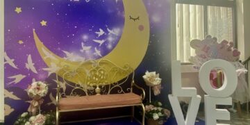 「七夕 遇見幸福」結婚背板  現身戶政所見證堅貞愛情