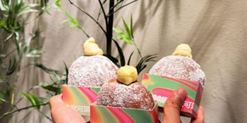 六松今苑攜手宜可頌推黑金蛋黃酥  精品生甜甜圈 EATDONUT 同步限量供應