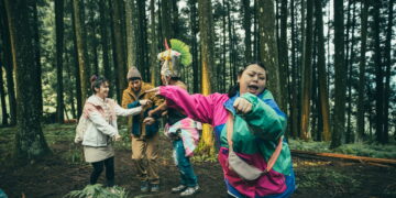 邪靈專挑有秘密的人?《祖先鬼》渡邊直美體內驚爆「大量黑煙」!