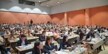 屏東產業升級蓄勢待發 周春米出席前進大南方論壇向企業及人才招手