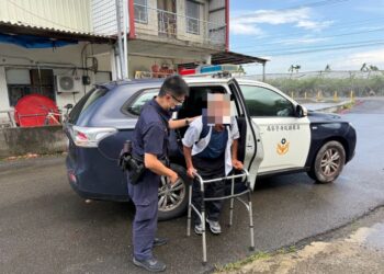 清晨急尋失智母親 九如警火速出動暖心尋回助團圓