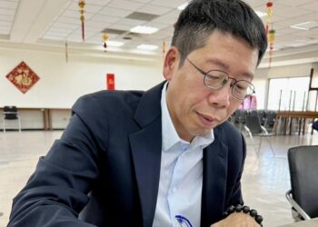 藍營支持者憂心票源再分散 黃紹庭不能再選,原團隊動向未明成第八選區危機