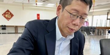 藍營支持者憂心票源再分散　黃紹庭不能再選，原團隊動向未明成第八選區危機