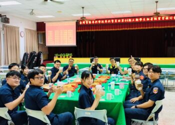 老夫婦駕車出遊找美食卻迷路 熱心內埔警主動引導前往 暨內埔警訊