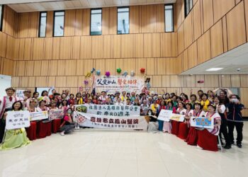 【父愛如山.醫愛相伴】高雄市立鳳山醫院攜手高雄縣醫師公會溫馨獻唱 以音樂、健康與關懷陪伴父親歡度佳節
