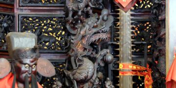台南柳營代天院獲頒宮廟博物館認證　傳統工藝走入生活歡迎民眾近距離欣賞