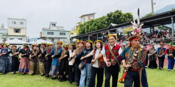 百人圍舞凝聚部落情感  2026三地門收穫祭熱鬧落幕