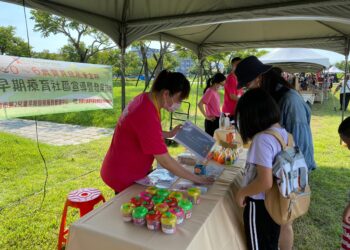 黃偉哲守護慢飛天使不中斷 8年來投入療育服務逾4億經費 百萬人次受惠