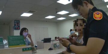 老翁迷途路旁神情慌張 建國警暖心伸援助返家 暨屏市警訊