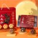 高雄台潮伴手禮品牌『虎承殿』，今年巧妙將民間信仰中護佑平安的『虎爺』化為精緻糕點，推出全新『月映福虎』禮盒。