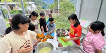 頂新和德助偏鄉兒自「食」其力   雜貨店成課後避風港