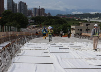侯友宜視察淡北道路工程進度 要求工安品質並拚118年6月主線通車