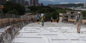侯友宜視察淡北道路工程進度　要求工安品質並拚118年6月主線通車