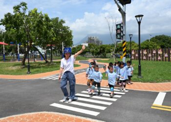大本交通主題公園開放  花蓮市幼學童搶先體驗