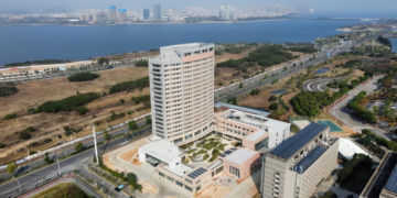 廈門長庚醫院新舊院長交接 深化兩岸醫療合作、布局高齡照護