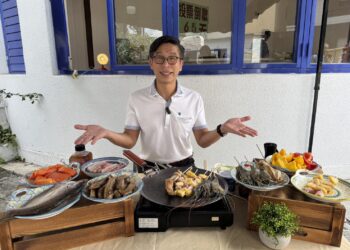 烤肉商機！鍾佳濱拍片推「屏東版烤肉全餐」，行銷在地農漁特產