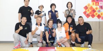 擔任紅心字會敬老公益大使 草爺、張啟樂、陸子玄重陽節揪長輩尬四驅車