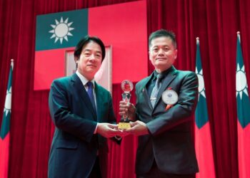 陸軍第八軍團推薦　旗山區後備輔導中心主任黃川維榮獲全民國防教育傑出貢獻獎