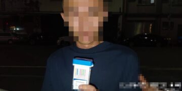 半夜轎車停路中央！駕駛睡到流口水　一睜眼「座椅上的東西」露餡了