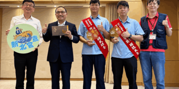 新北蜂農再創佳績 牧蜂農莊勇奪全國龍眼蜂蜜雙特等獎
