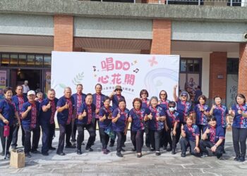 屏東長治「客響歌謠班」以〈捱教你唱山歌〉 傳唱客家好聲音!