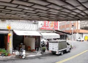 監視器爭議延燒!鄰居反映騎樓隔間及環境衛生問題 籲主管機關全面查明