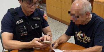 高雄七旬翁銀行匯「工程款」 前鎮警一眼即認出「受騙常客」!
