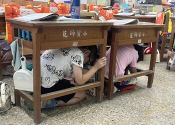 東華附小國家防災日地震演練 從避難疏散到緊急放學迅速確實