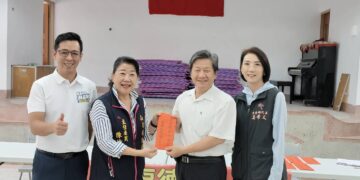 山嶺福德廟愛心滿滿 捐贈助學金、愛心物資