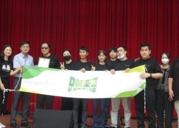 翻轉受助者角色!台灣公益聯盟培力視障樂手 走進全台監所用生命影響生命