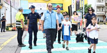 彰化開學日 各區警察、志工同步啟動守護學童上學