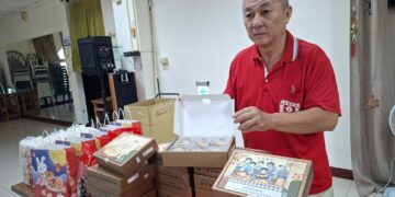 建平里愛心會配合中秋愛心送暖 向「小品食光」烘焙庇護工場購買蛋黃酥