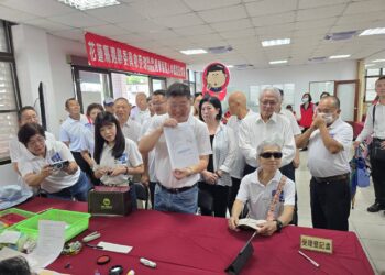 花蓮縣長選舉 藍綠多人力挺張峻