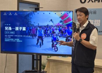 魏嘉賢公布「未來存摺」  孫子女有人帶、兒女有人扶、阿公阿嬤有人顧
