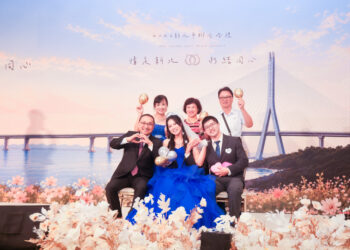 新北市舉辦聯合婚禮百對新人浪漫完婚 侯友宜承諾市府做婚育家庭後盾