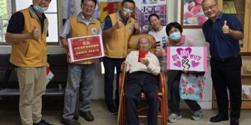 高雄榮家「秋節系列活動～高帽子歡樂派對」長輩嗨翻天　暨高榮家訓