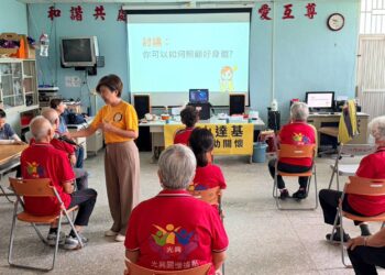 歡歡喜喜玩情緒!志願牧師走進社區 陪伴長輩找回生活活力