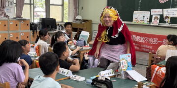 《勇敢說不的那一刻》走進花蓮四校　白雪公主陪孩子學會拒絕網路陷阱
