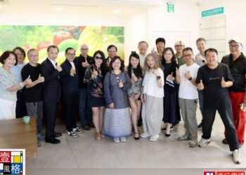 宣捷幹細胞董事長宣昶有打造宣藝術(HSUAN ART) 開幕首展胡寶莉人生金句遇見王建民鋼筆插畫《啜飲人生好時光》開啟藝術療癒新篇章