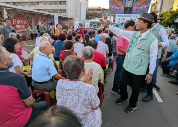 林世賢轉戰縣議員競選總部成立大會 金鐘歌王楊烈加持支持者熱烈歡呼